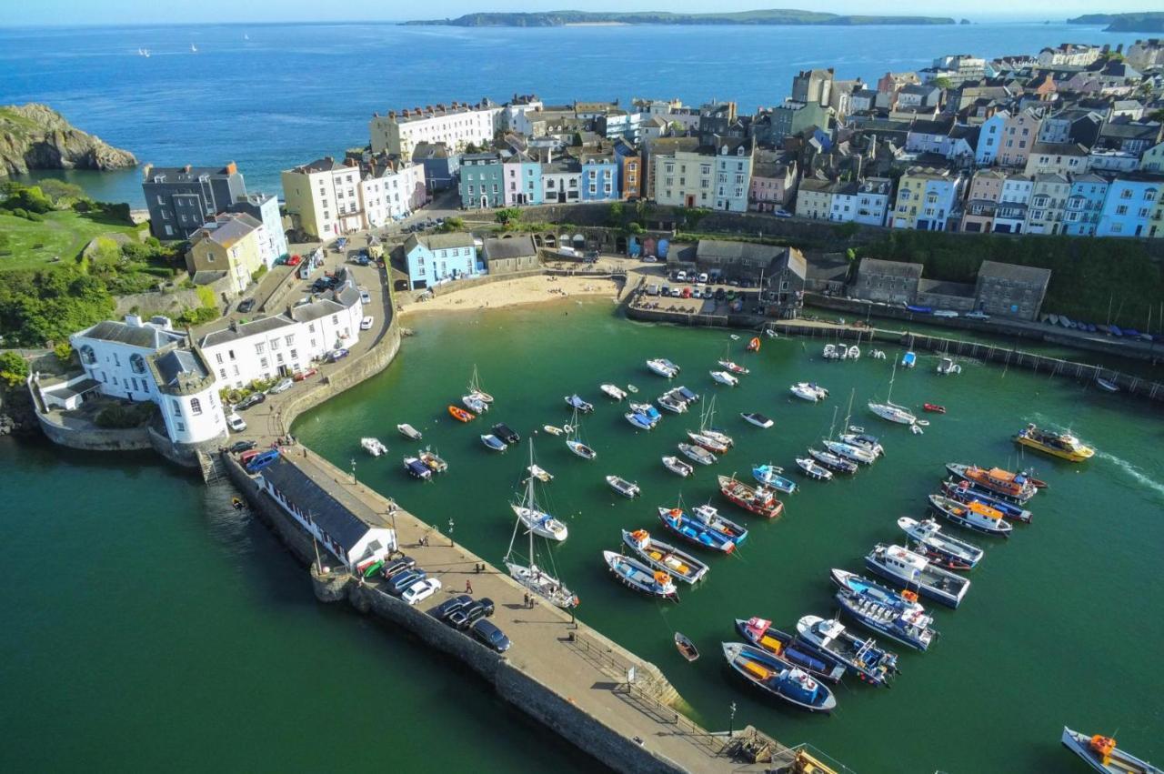 Goscar Court - 1 Bedroom Apartment - Tenby Bagian luar foto