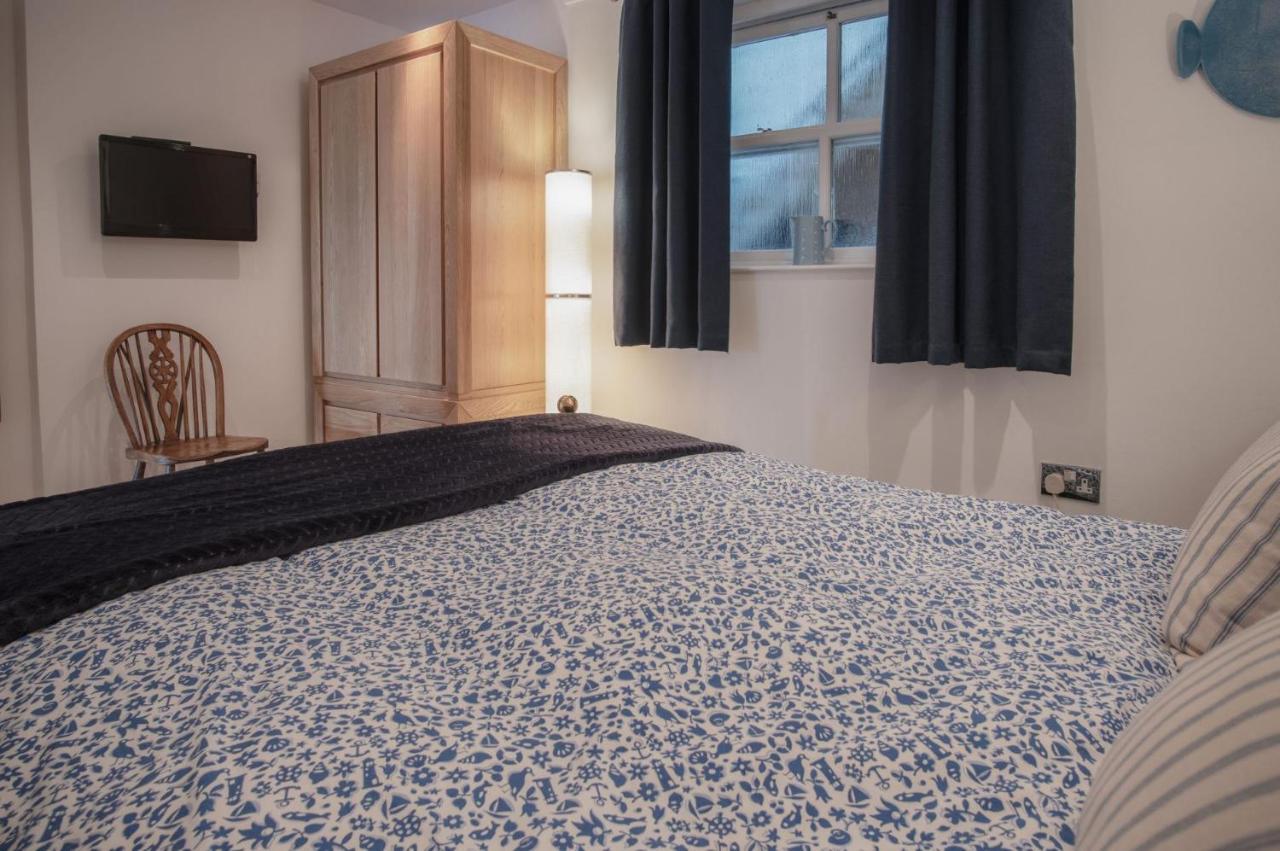 Goscar Court - 1 Bedroom Apartment - Tenby Bagian luar foto