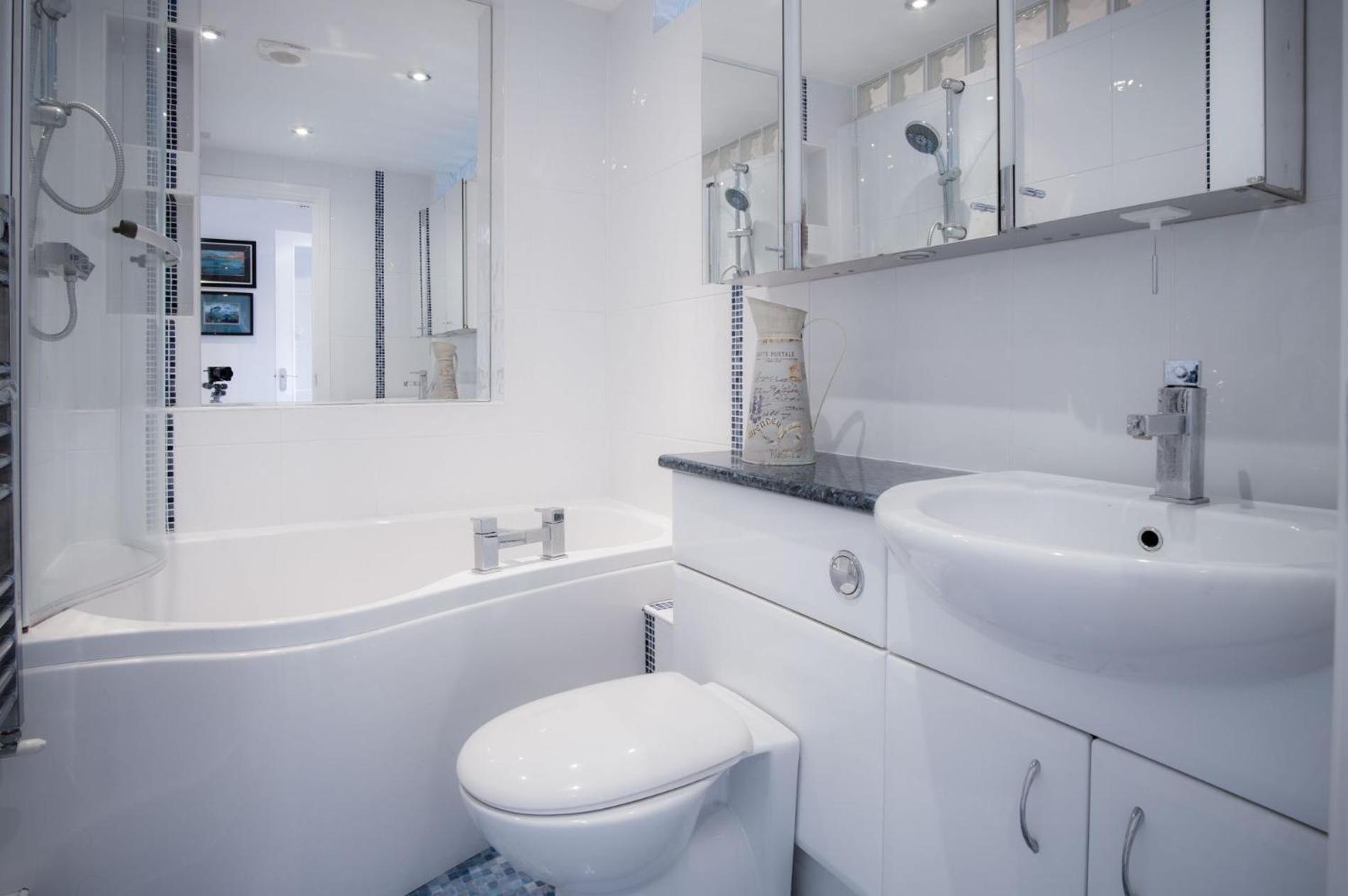 Goscar Court - 1 Bedroom Apartment - Tenby Bagian luar foto