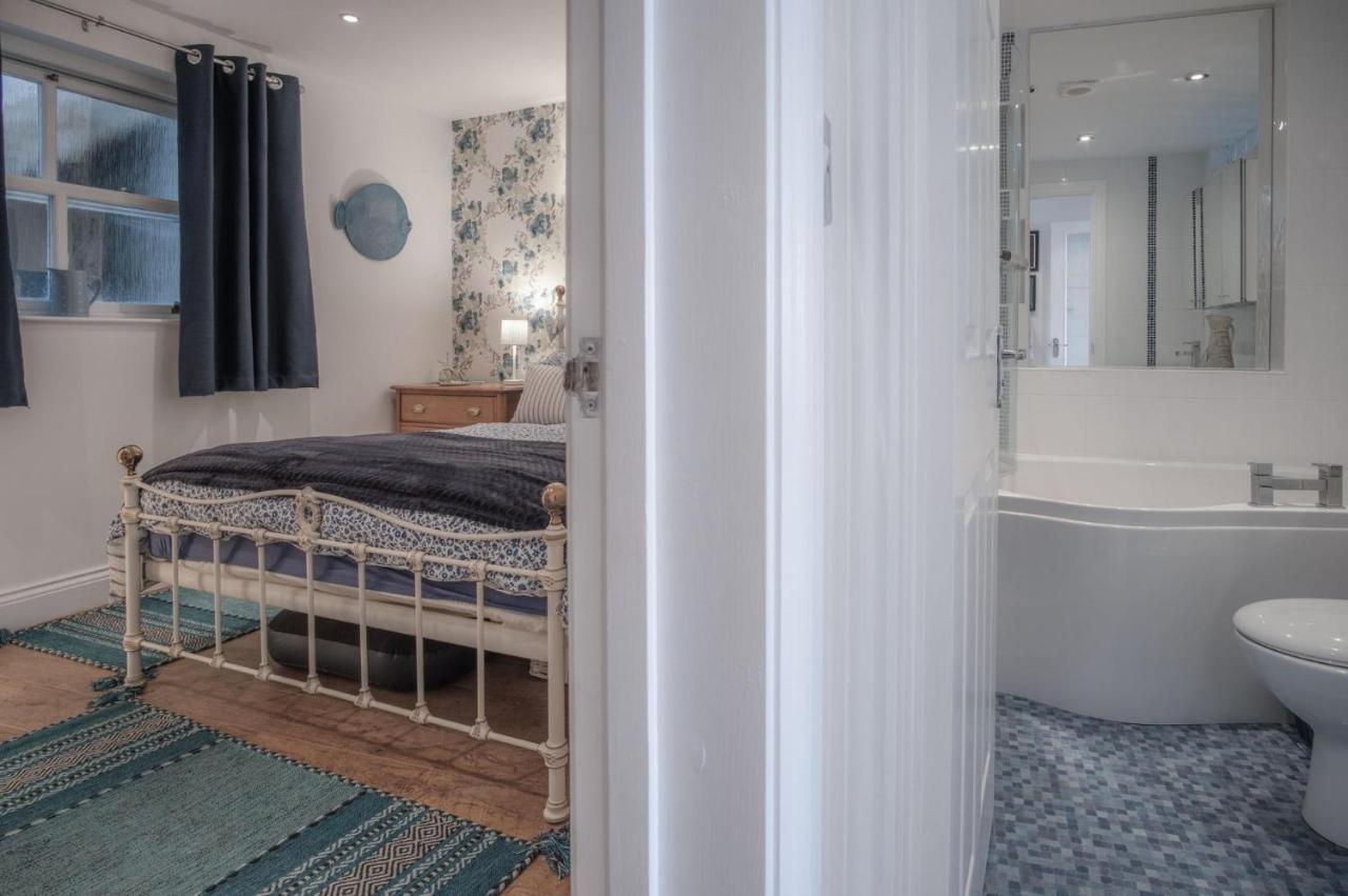 Goscar Court - 1 Bedroom Apartment - Tenby Bagian luar foto