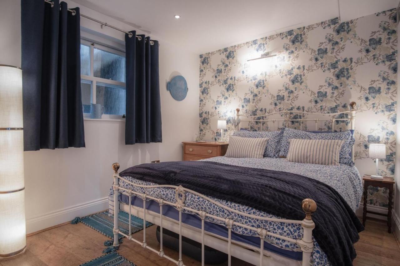 Goscar Court - 1 Bedroom Apartment - Tenby Bagian luar foto